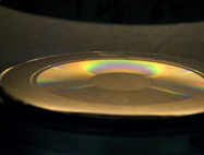 DVDプレス ガラス板を分離